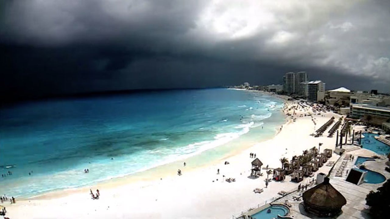 Cancun Rain Clouds The Weather Channel