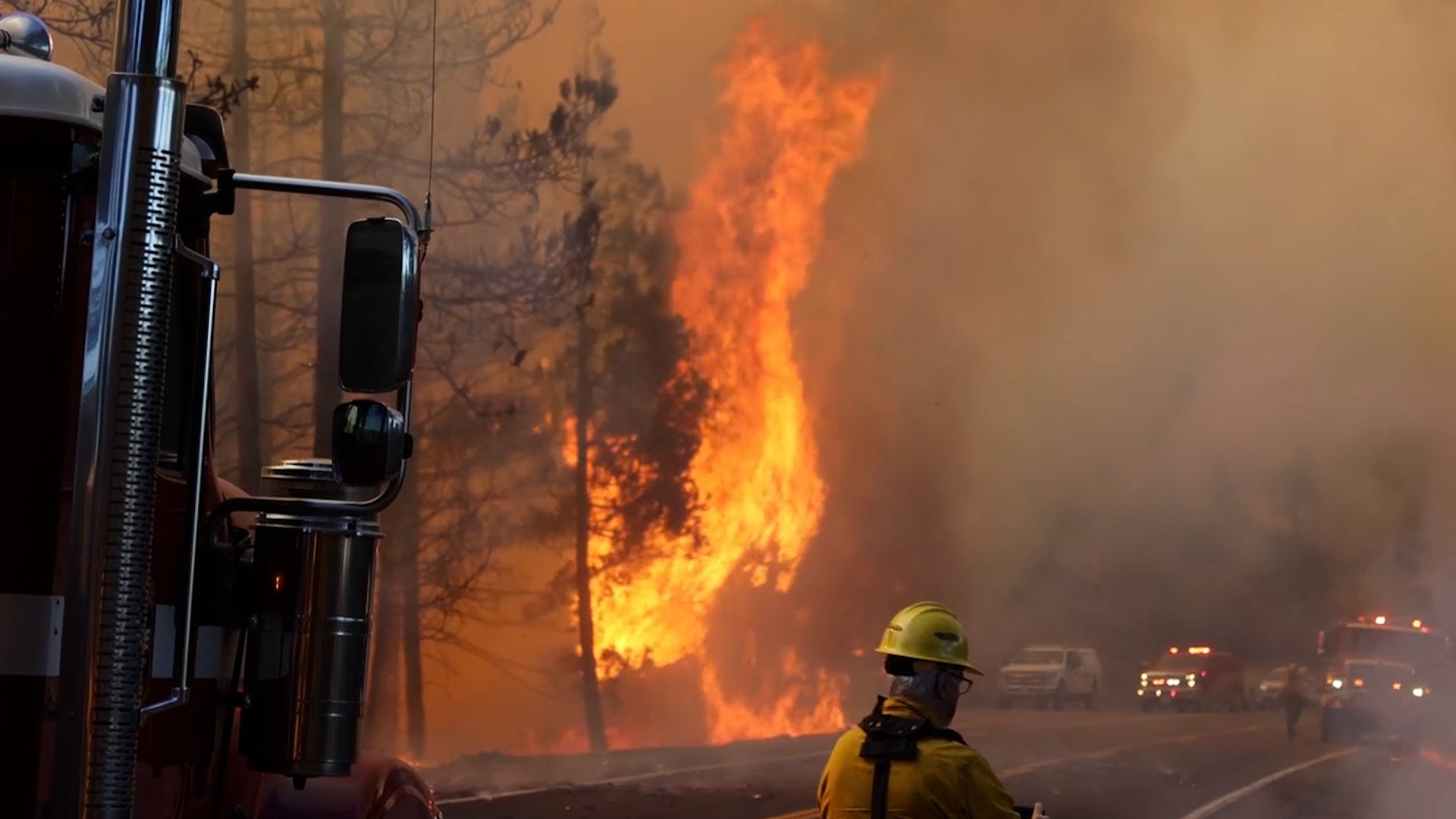 State Of Emergency: Watch California Firefighters Escape Inferno🅰 ...