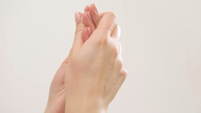 Tips On How To Keep Your Hands Soft During The Cold Season 1 1130hands