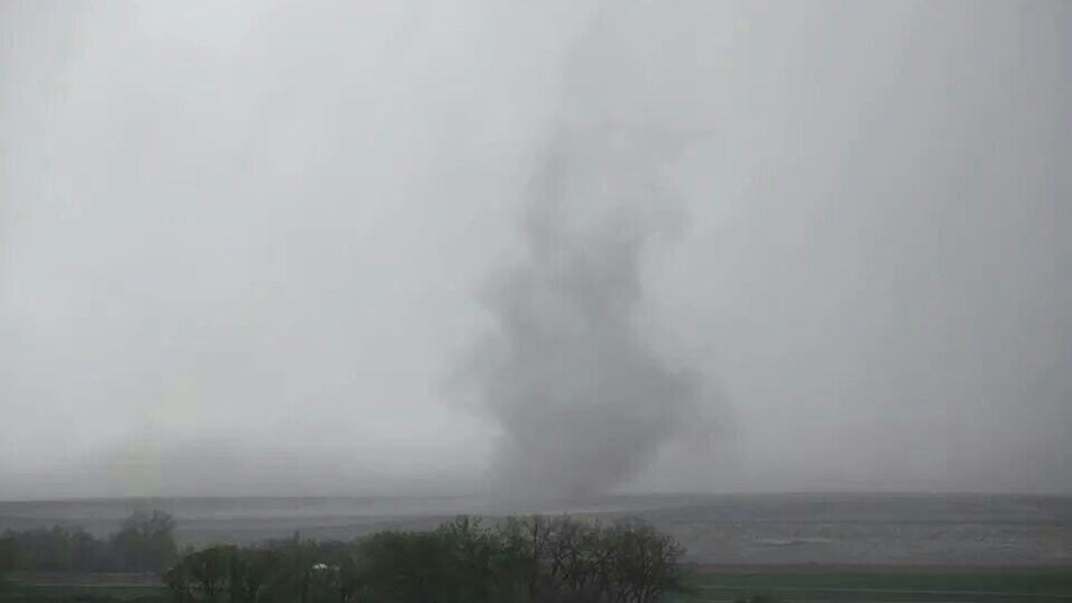 Riverton, Wyoming Tornado Rare EarlySeason Twister Caught on Camera