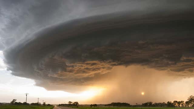 Fake and Overused Weather Photos: Avoid Sharing These Viral Images ...