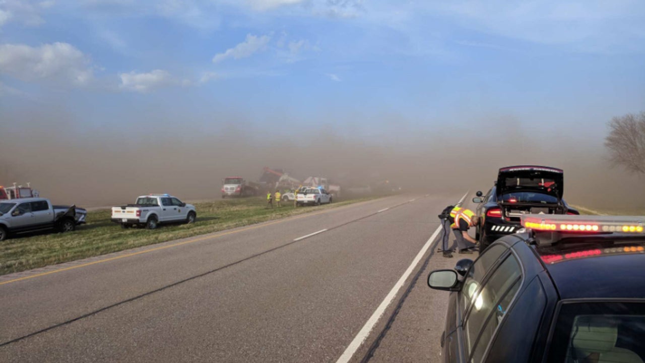 Nebraska Dust Storm Causes Deadly Pileup Closes Interstate 80 The Weather Channel Articles From The Weather Channel Weather Com