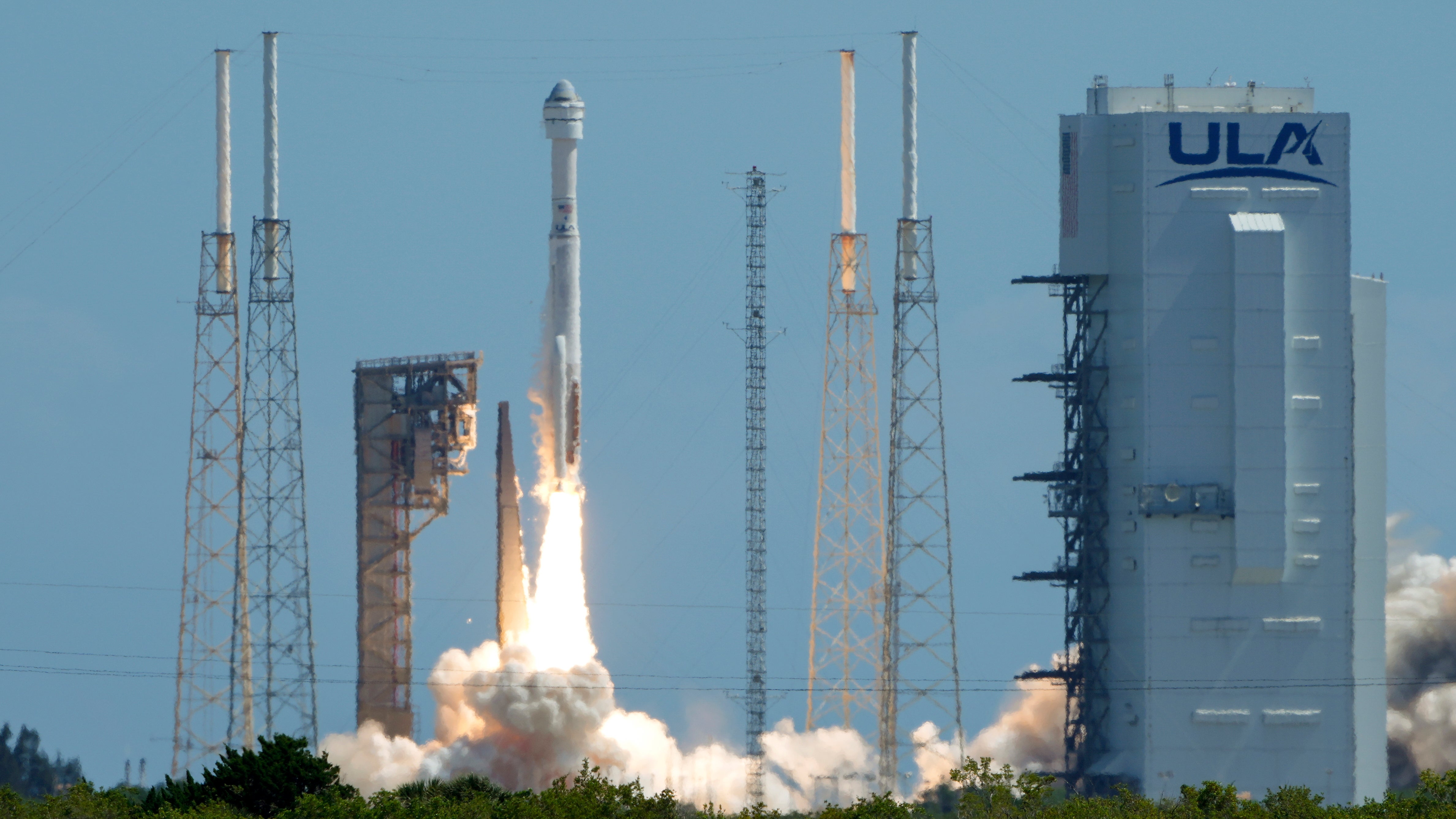Boeing's Starliner capsule atop an Atlas V rocket lifts off from Space Launch Complex 41 at the Cape Canaveral Space Force Station on a mission to the International Space Station, Wednesday, June 5, 2024, in Cape Canaveral, Fla. (AP Photo/John Raoux)