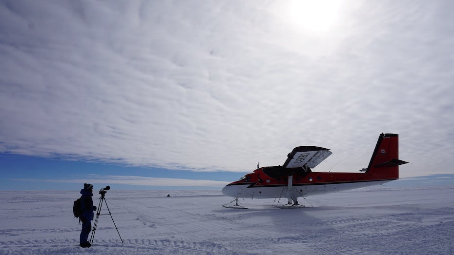 The Twin Otter transport plane at the Megadunes skiway constructed by EAIIST members