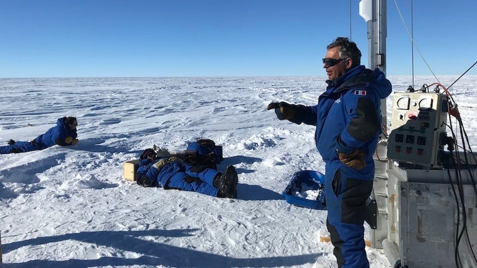 Phillipe Possenti passes the time waiting for the drill bit to return