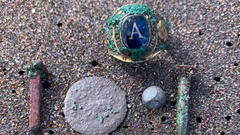 Class Ring Lost 50 Years Ago on A Florida Beach Will Be Reunited With ...