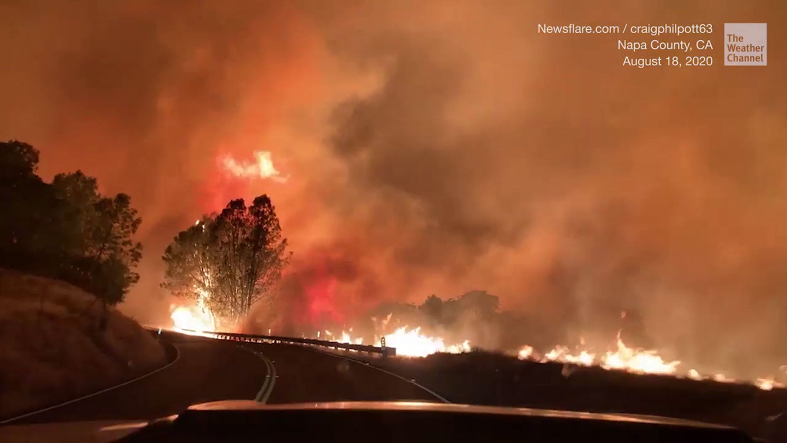 Feuerholle Kalifornien Notstand Ausgerufen Fotograf Fahrt Trotzdem Durch Die Flammen The Weather Channel Artikel Von The Weather Channel Weather Com