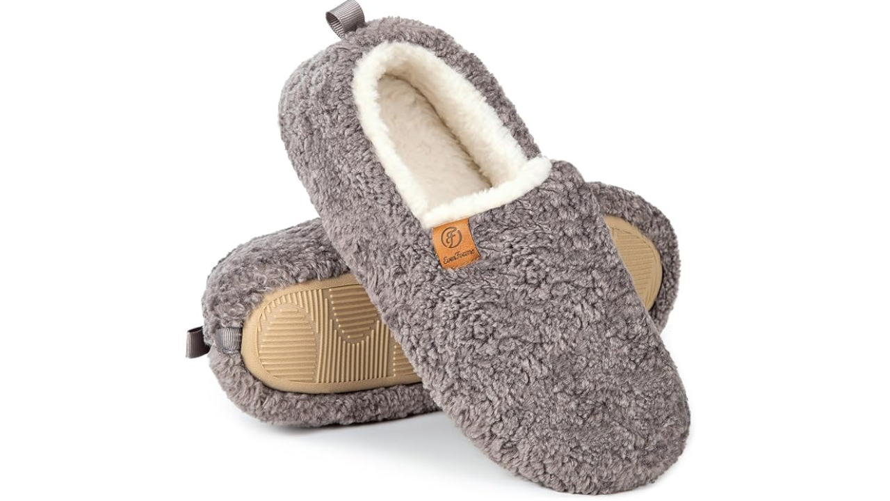 EverFoams Women&rsquo;s Soft Curly Full Slippers Memory Foam Lightweight House Shoes
