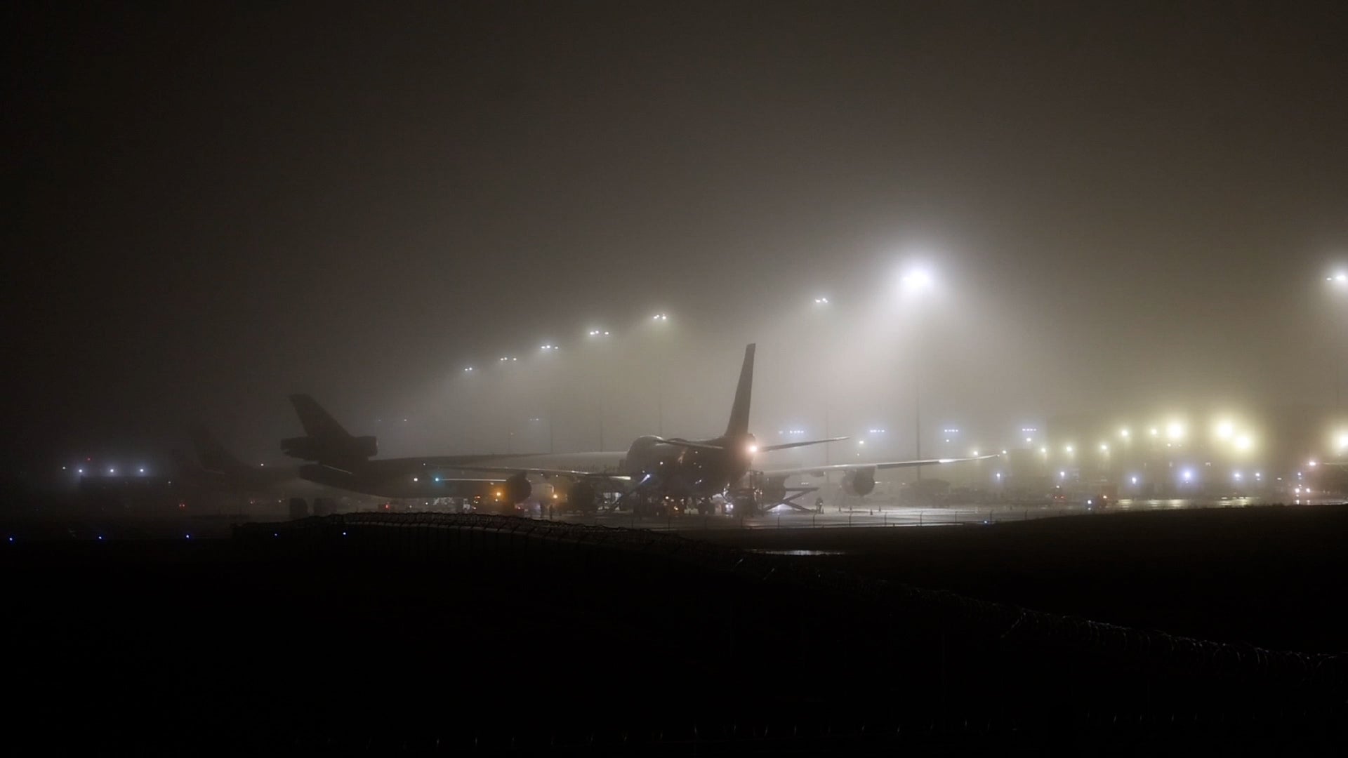 Widespread Fog Blankets US Overnight – Videos from CBS26