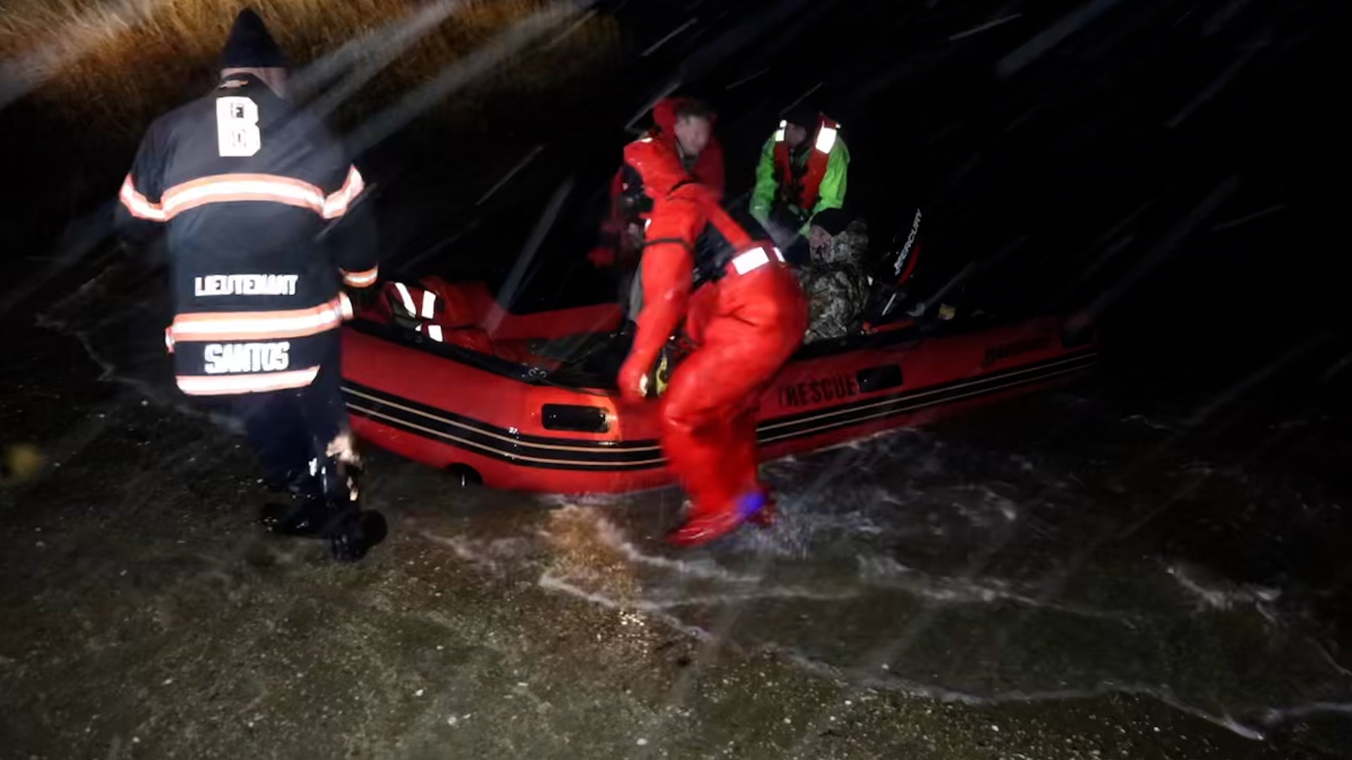 Kayakers Rescued In Massachusetts During Weekend Snowstorm – Videos from CBS26