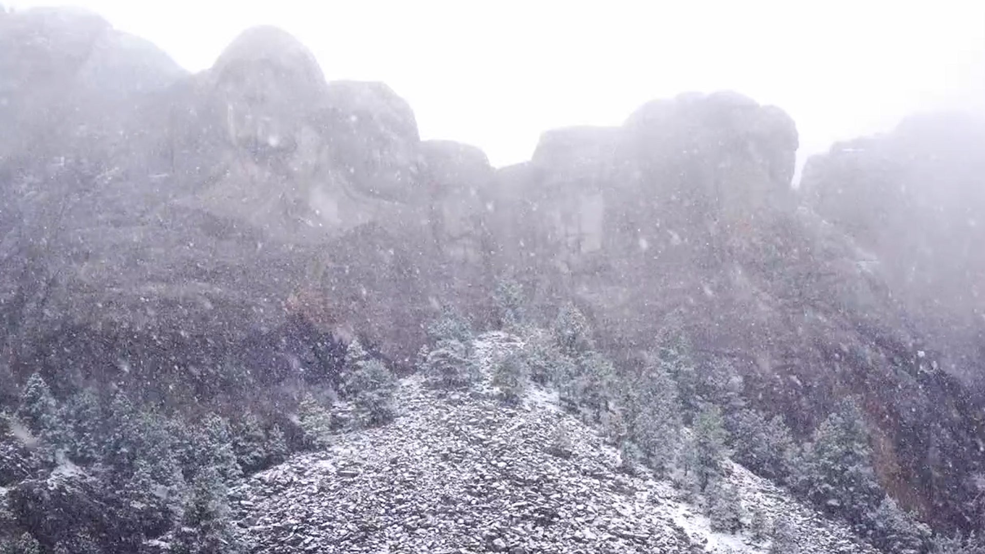 Continental Climate: Found farther from the ocean, the inland United States can involve more extreme temperature swings. To manage eczema in these areas, protect your skin from extreme cold or high heat and avoid rapid temperature changes, like going from a warm fire indoors into a freezing cold car.