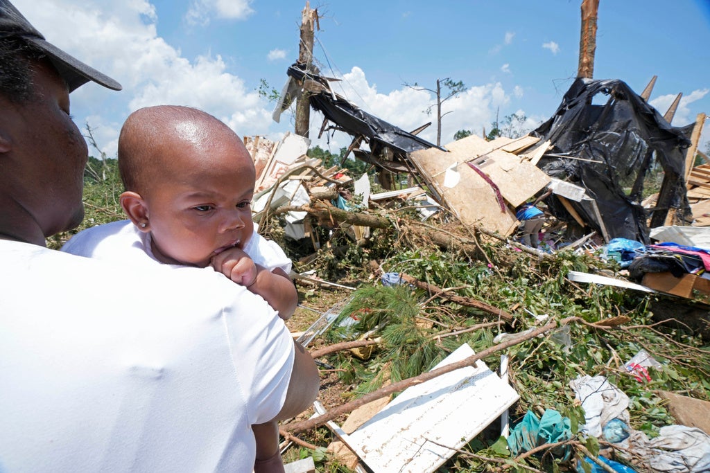 Louin, Mississippi, Tornado Leaves Behind Major Damage (PHOTOS