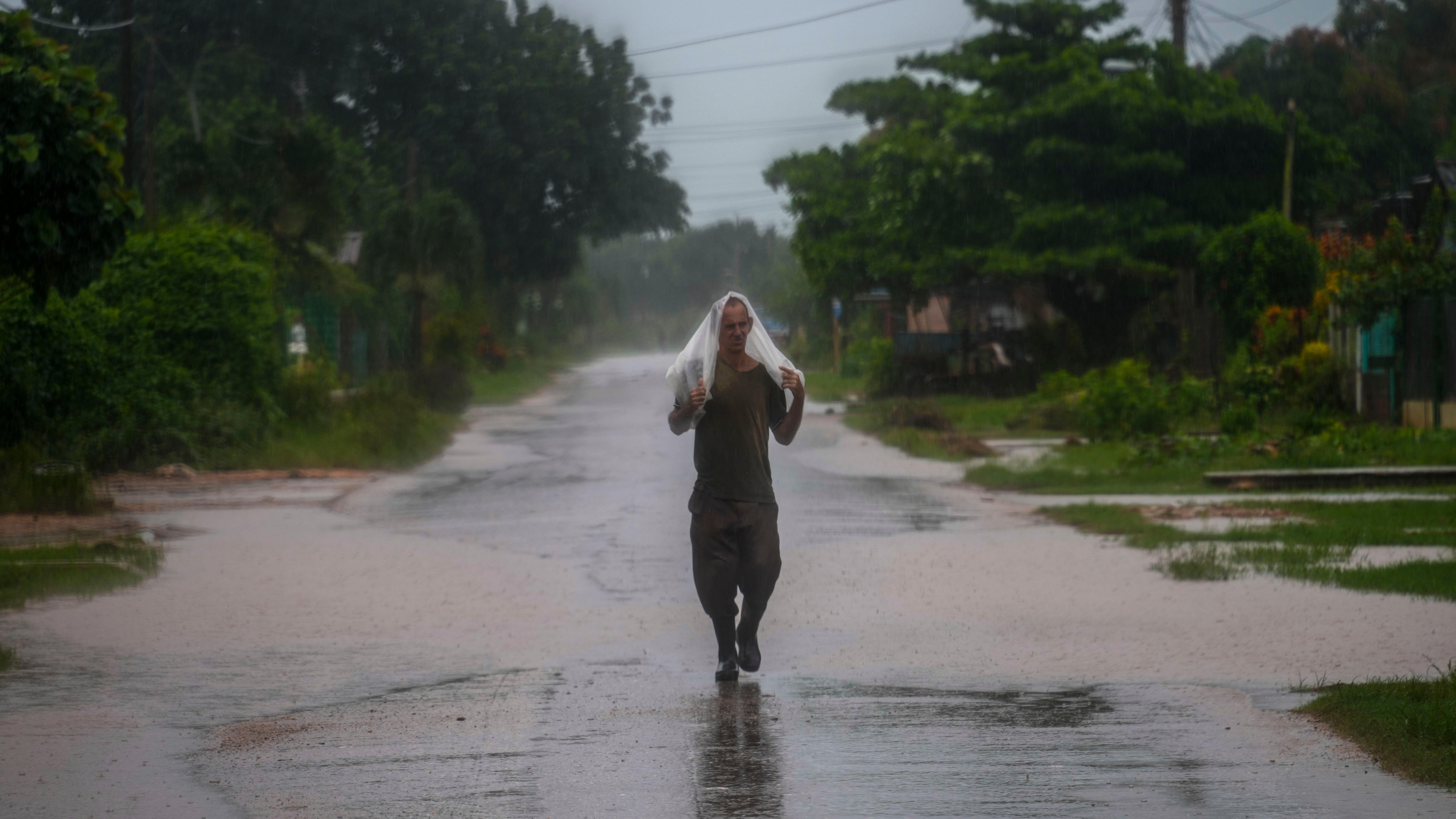 Florida Braces For Hurricane Helene; State Of Emergency In Georgia ...
