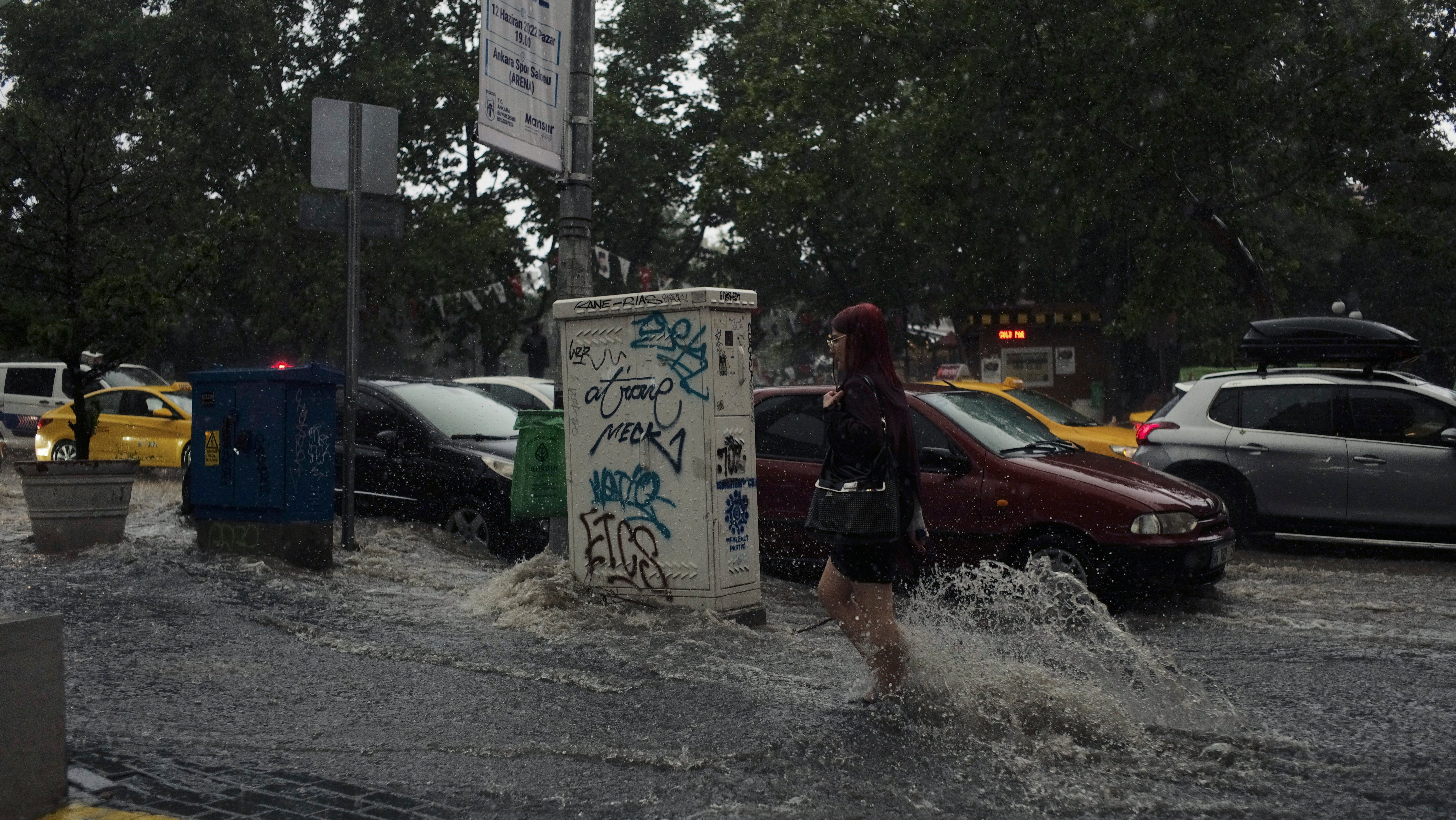 T&uuml;rkei: Nach heftigen Regenf&auml;lle standen in Ankara Stra&szlig;en unter Wasser