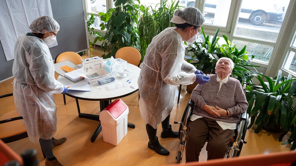 Wirksam So Schutzt Tubingen Altere Mitburger Vor Dem Coronavirus The Weather Channel Artikel Von The Weather Channel Weather Com