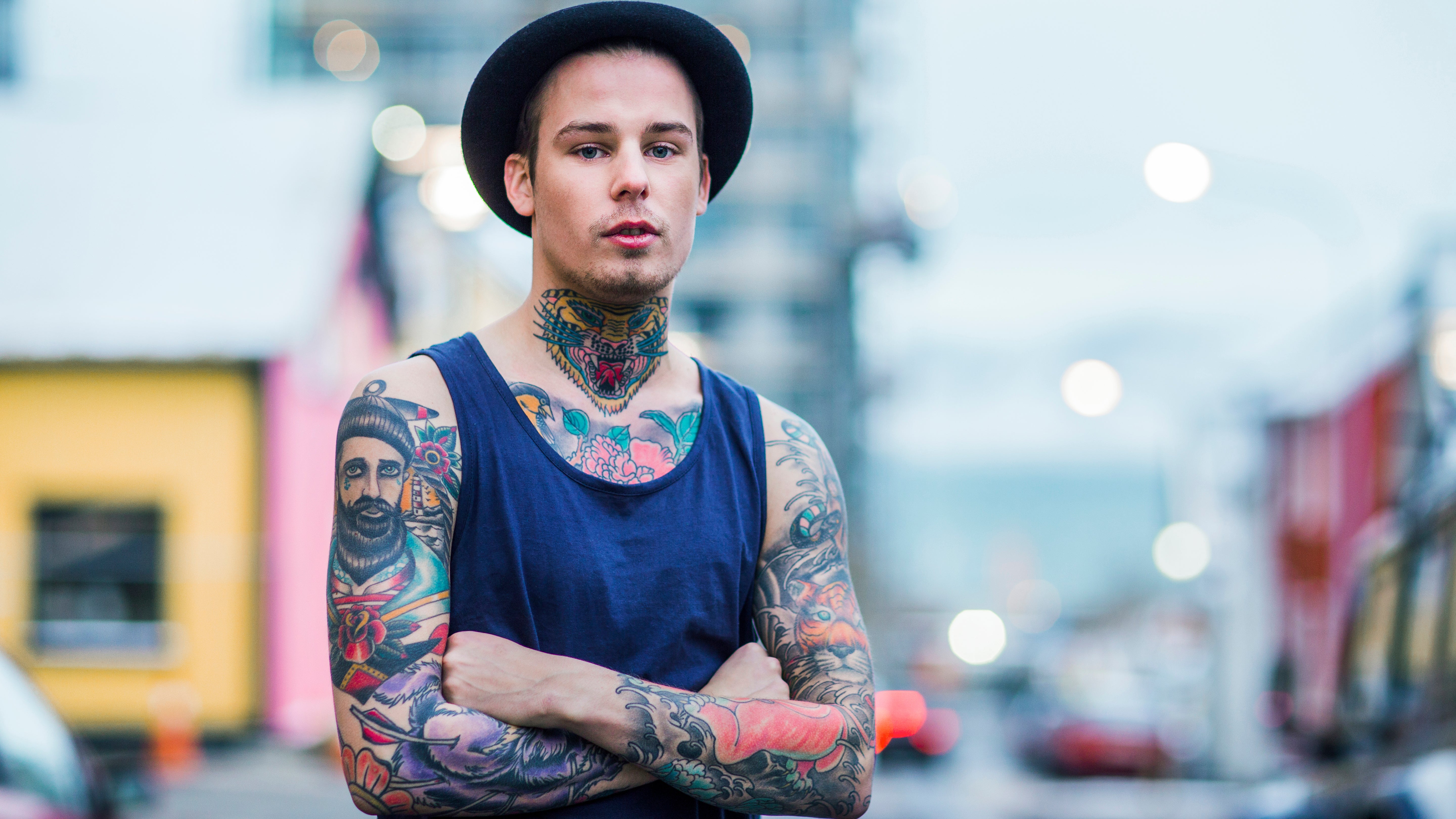 use soft lighting for tattoo photography