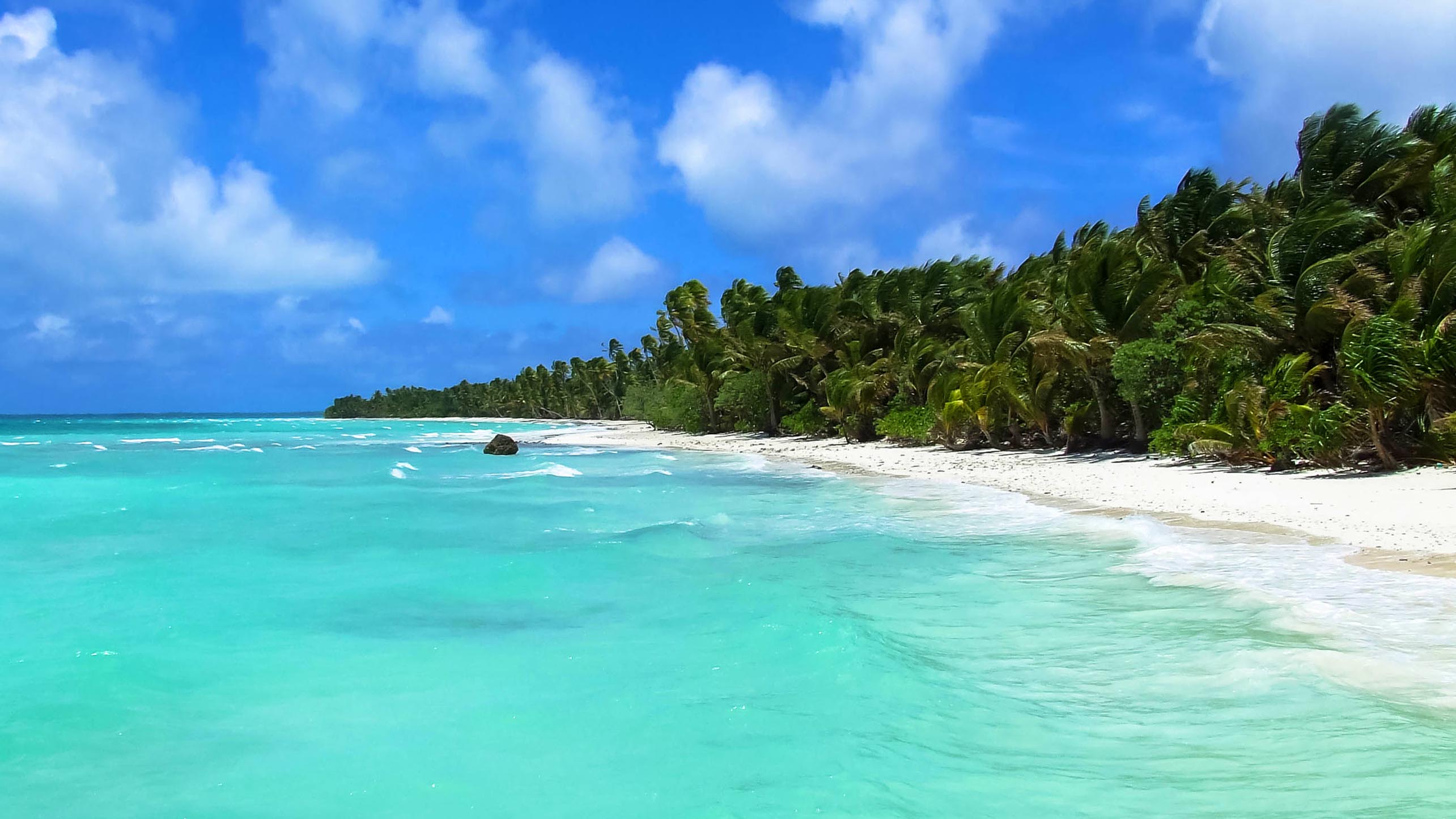 Arno Atoll (Marshallese: Arņo, 