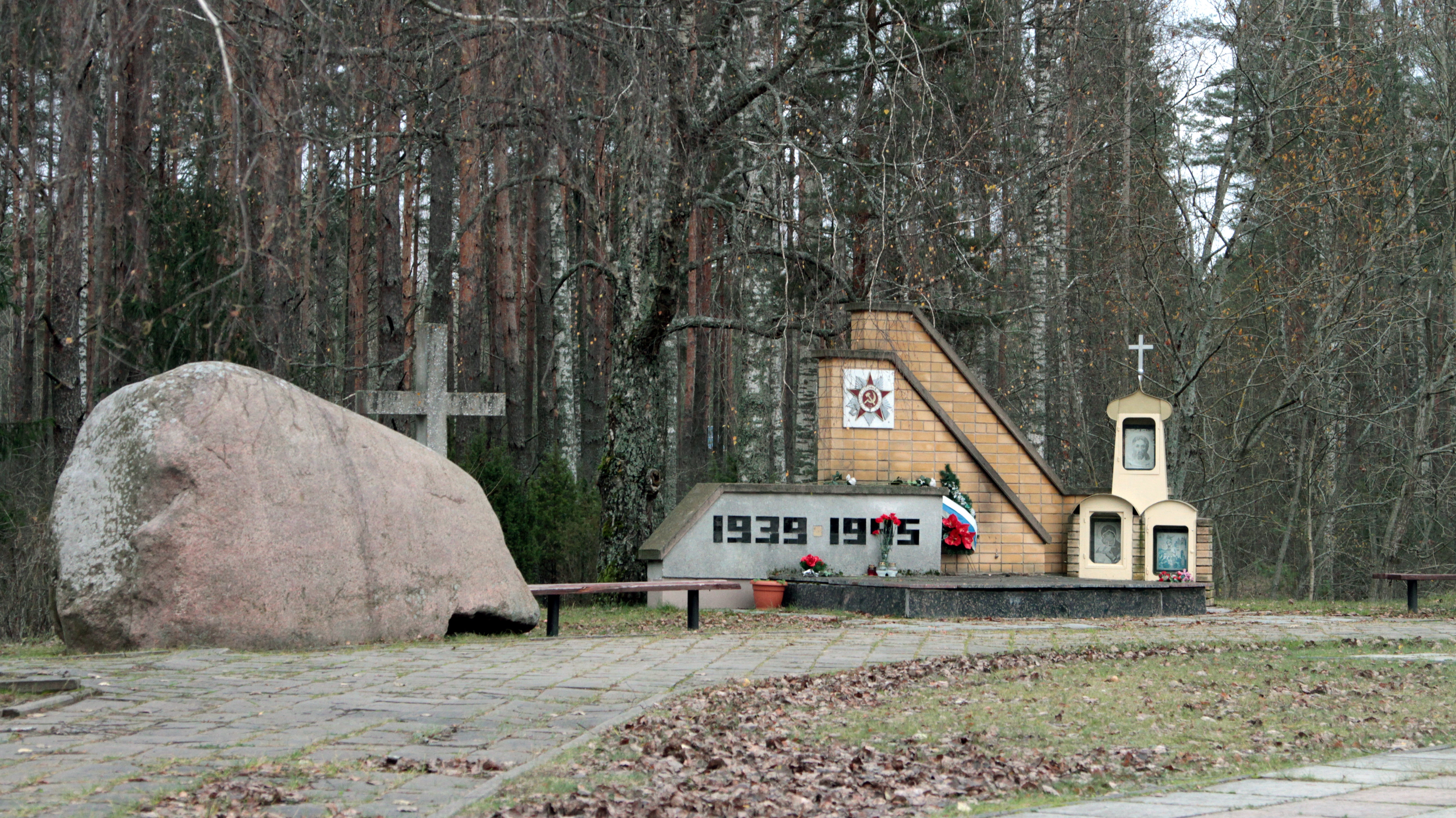 Litauen, Visaginas: Gedenkst&auml;tte f&uuml;r die Opfer des Zweiten Weltkriegs, aufgenommen in der Retortenstadt.