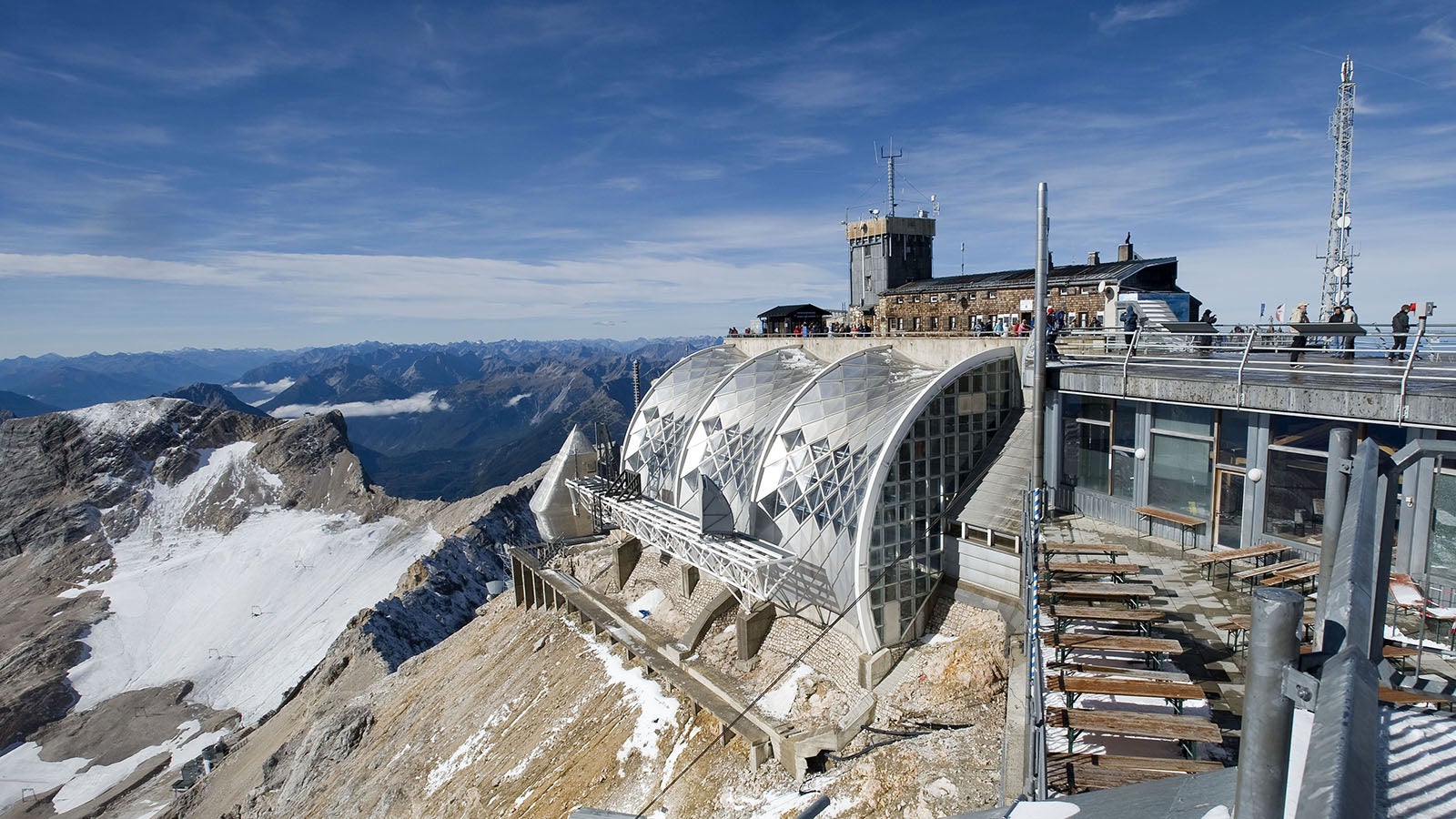 Vielfach fotografiert: Die Bauwerk auf Deutschlands h&ouml;chstem Berg. Foto: Forstner, Bayer. Landesamt f&uuml;r Denkmalpflege