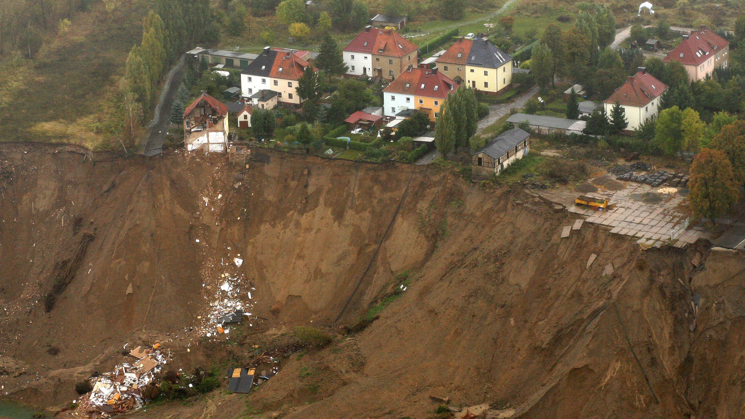 Vor Zehn Jahren Riss Erdrutsch Menschen In Den Tod Concordia See Startet Neubeginn Artikel Von The Weather Channel Weather Com