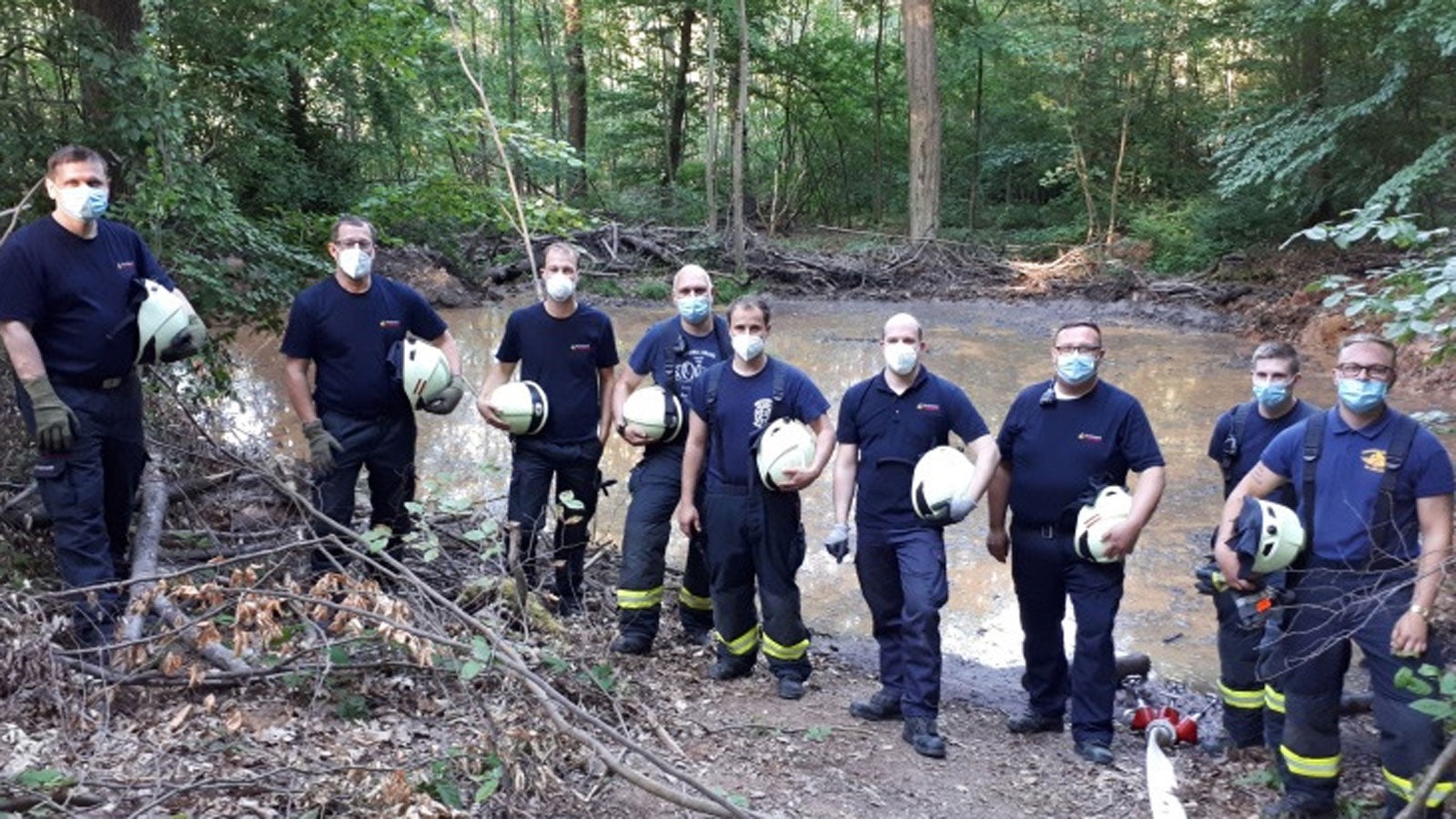 Feuerwehr rettet Amphibien