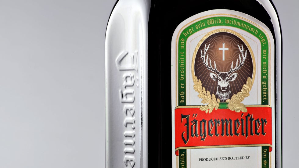 Unternehmen Satteln Um Desinfektionsmittel Statt Schnaps The Weather Channel Artikel Von The Weather Channel Weather Com