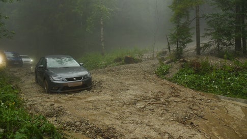 Felssturz Und Erdrutsche Unwetter Setzen Teilen Osterreichs Schwer Zu The Weather Channel