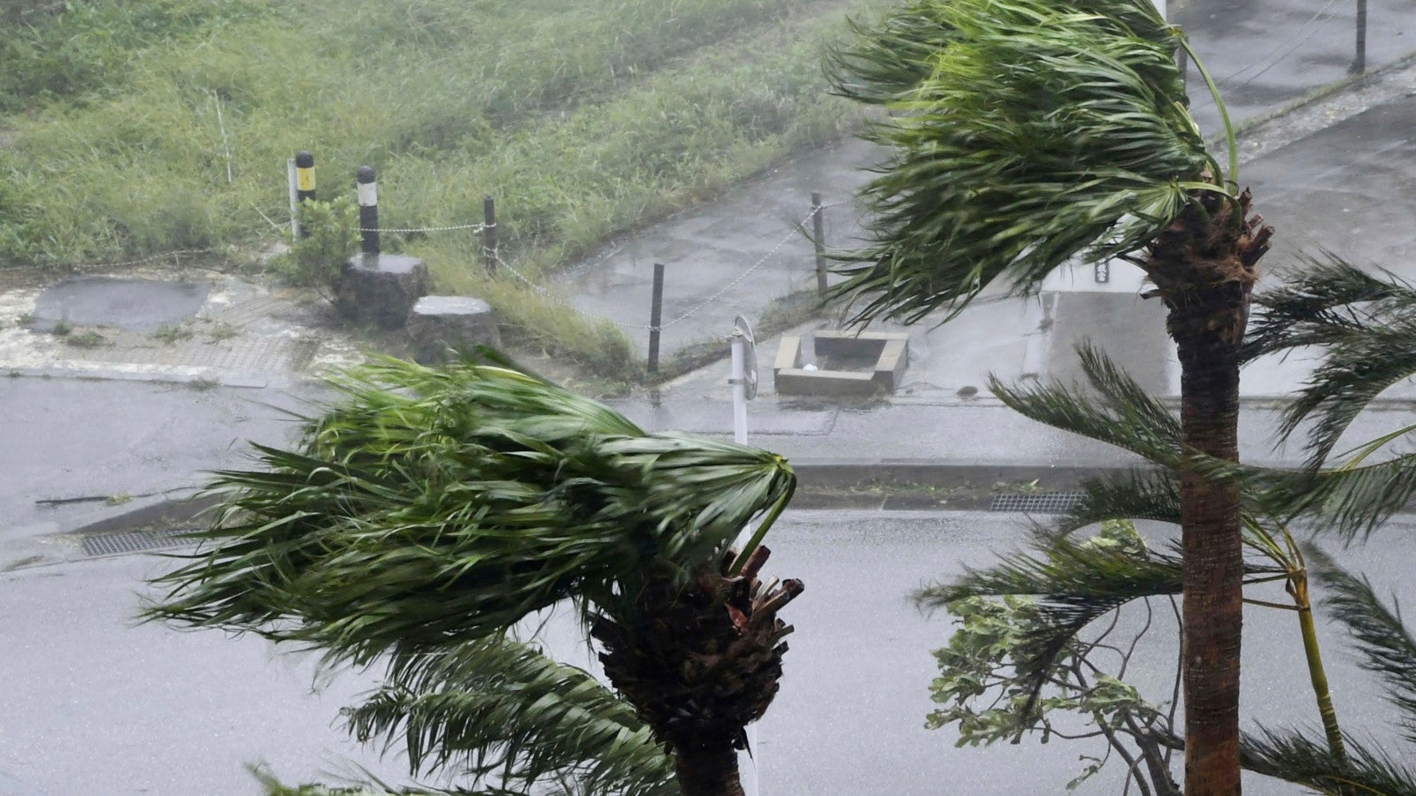 In Japan wird vor &Uuml;berschwemmungen und Erdrutschen gewarnt. Foto: Uncredited/Kyodo News/AP/dpa