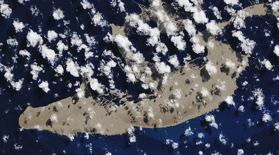 Bimsstein-Flo&szlig; im Pazifik - Nasa Earth Observatory/Landsat 8