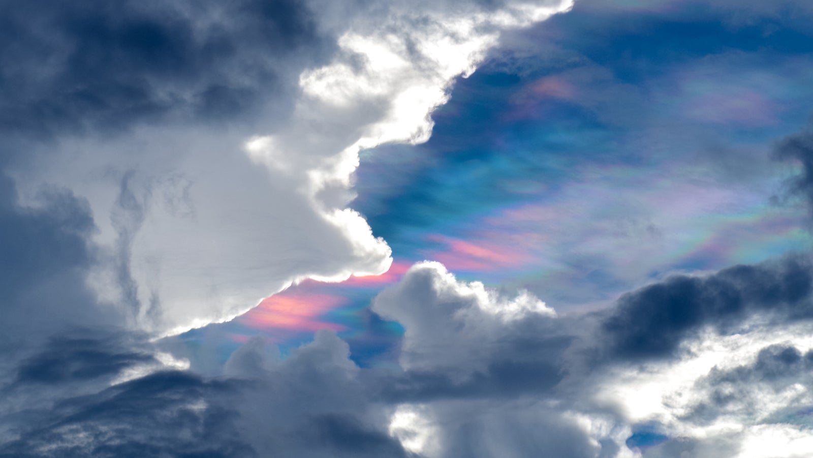 Dieser Zirkumhorizontalbogen bietet einen spektakul&auml;ren Anblick 