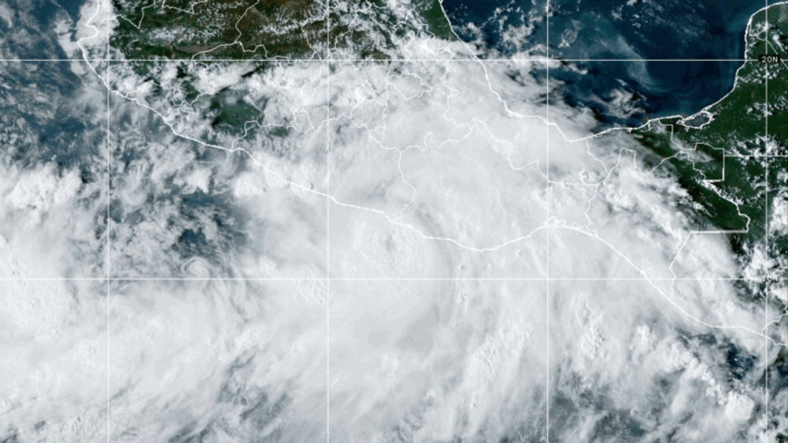 HANDOUT - 24.09.2024, ---, -: Dieses Satellitenbild der National Oceanic and Atmospheric Administration (NOAA), aufgenommen um 6:10pm ET, zeigt Hurrikan John in der N&auml;he von S&uuml;dmexiko. Ein starker Hurrikan bedroht die mexikanische Pazifikk&uuml;ste: Der Tropensturm &laquo;John&raquo; wurde nur wenige Kilometer vor der K&uuml;ste im S&uuml;den des lateinamerikanischen Landes zu einem Hurrikan mit potenziell zerst&ouml;rerischen Winden hochgestuft Foto: -/National Oceanic and Atmospheric Administration via AP/dpa - ACHTUNG: Nur zur redaktionellen Verwendung und nur mit vollst&auml;ndiger Nennung des vorstehenden Credits +++ dpa-Bildfunk +++