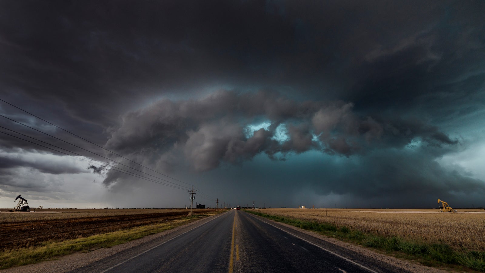 Heftige Gewitterzelle braut sich zusammen