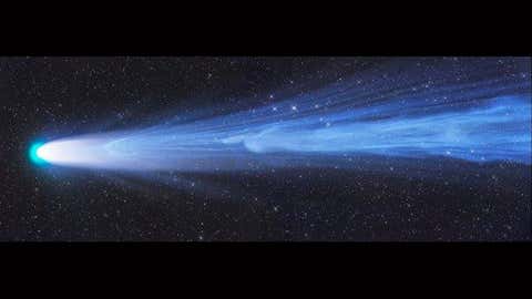 The above photo of Comet Leonard is the overall winner and the winner for the category of Planets, Comets and Asteroids for the Astronomy Photographer of the Year Awards.
Comet Leonard was discovered by G.J. Leonard on Jan. 3, 2021. It made its closest pass to Earth on Dec. 12, 2021 and, having left the Solar System, won’t be seen from Earth again. On Dec. 25, 2021, a dramatic tail disconnection event happened, and is depicted in the photo. (Gerald Rhemann/Astronomy Photographer of the Year)