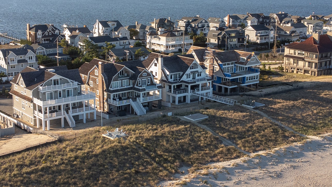 An aerial photo of Mantoloking, N.J., looking west shows the new reinforced dunes as they appear in 2022. (Liz Roll/weather.com)