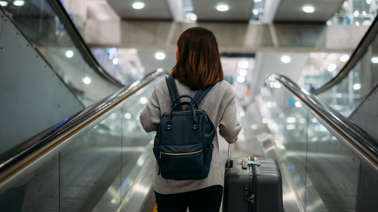 Skiplagging is a travel hack getting people into trouble. (Mongkol Chuewong via Getty Images)