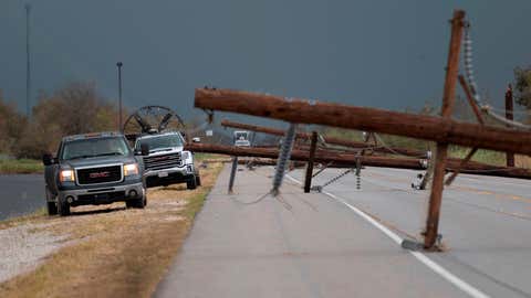 Power Outage Repairs In Louisiana After Hurricane Laura Cost Up To 1 4 Billion The Weather Channel Articles From The Weather Channel Weather Com