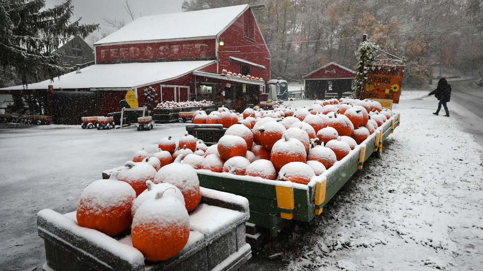 New England Sees First Snow of the Season (PHOTOS) The Weather Channel