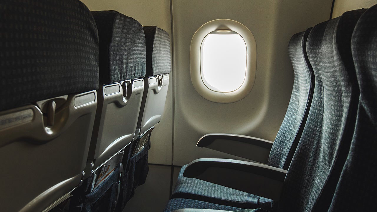 A row of empty seats are seen on a flight. (Oleg Breslavtsev via Getty Images)