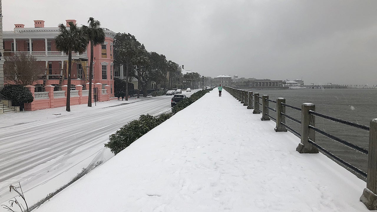 Winter Storm Grayson made its way to Charleston, South Carolina on Wednesday afternoon. (Skye Giordano)