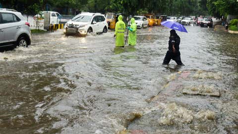 Heavy rain in Hyderabad on Monday, September 28 (Rama Murthy / BCCL, Hyderabad)