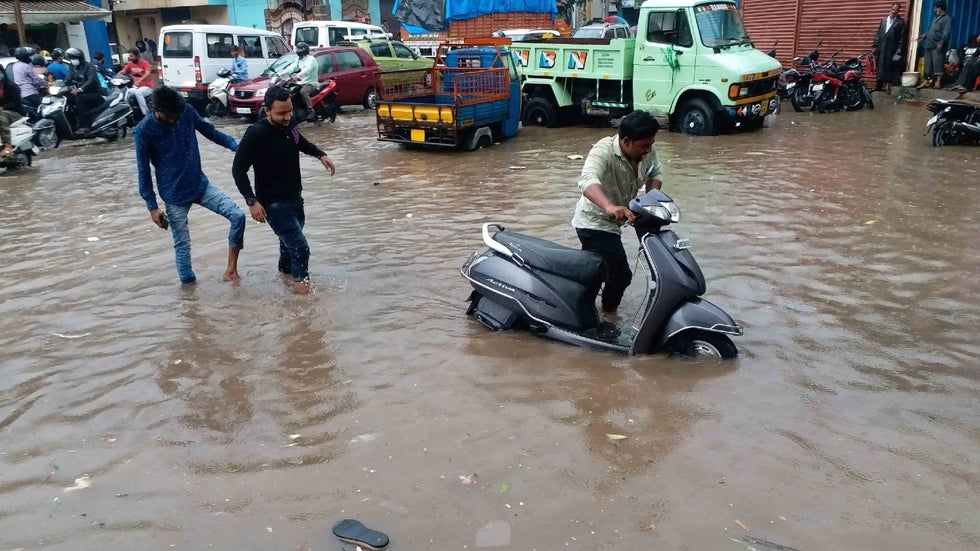 Monsoon Deluge: 16 Districts of Telangana Witness Flooding Due to Heavy Rains | The Weather Channel