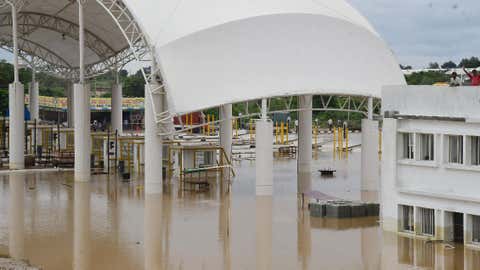 Mysuru-Bengaluru expressway toll booths and road flooded with rainwater (Syed Asif/BCCL - BANGALORE)