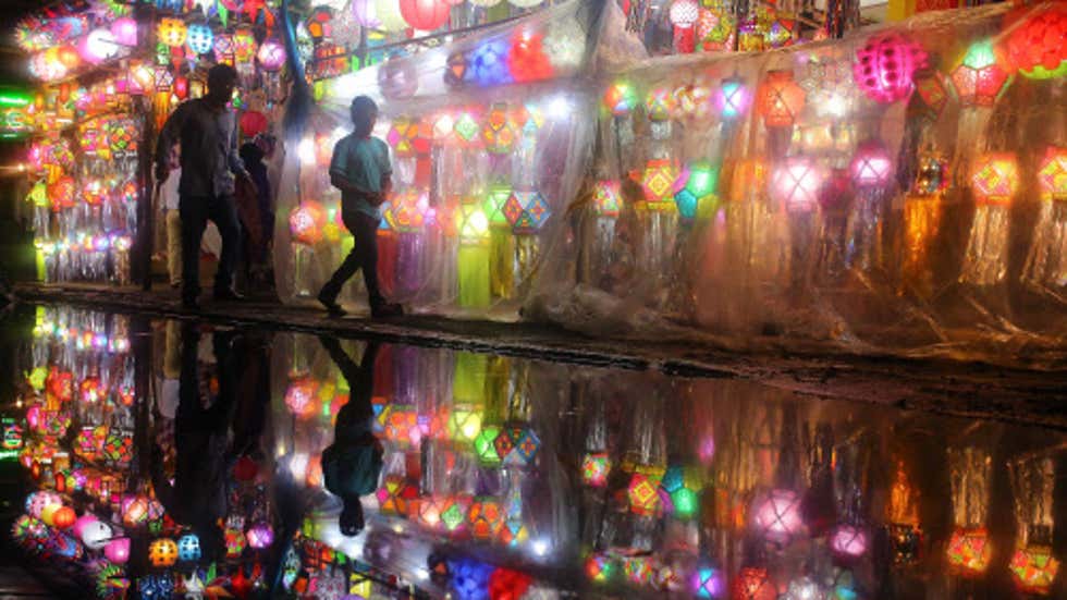 Diwali 2025 Weather Rains Likely In Tamil Nadu, Karnataka, Maharashtra