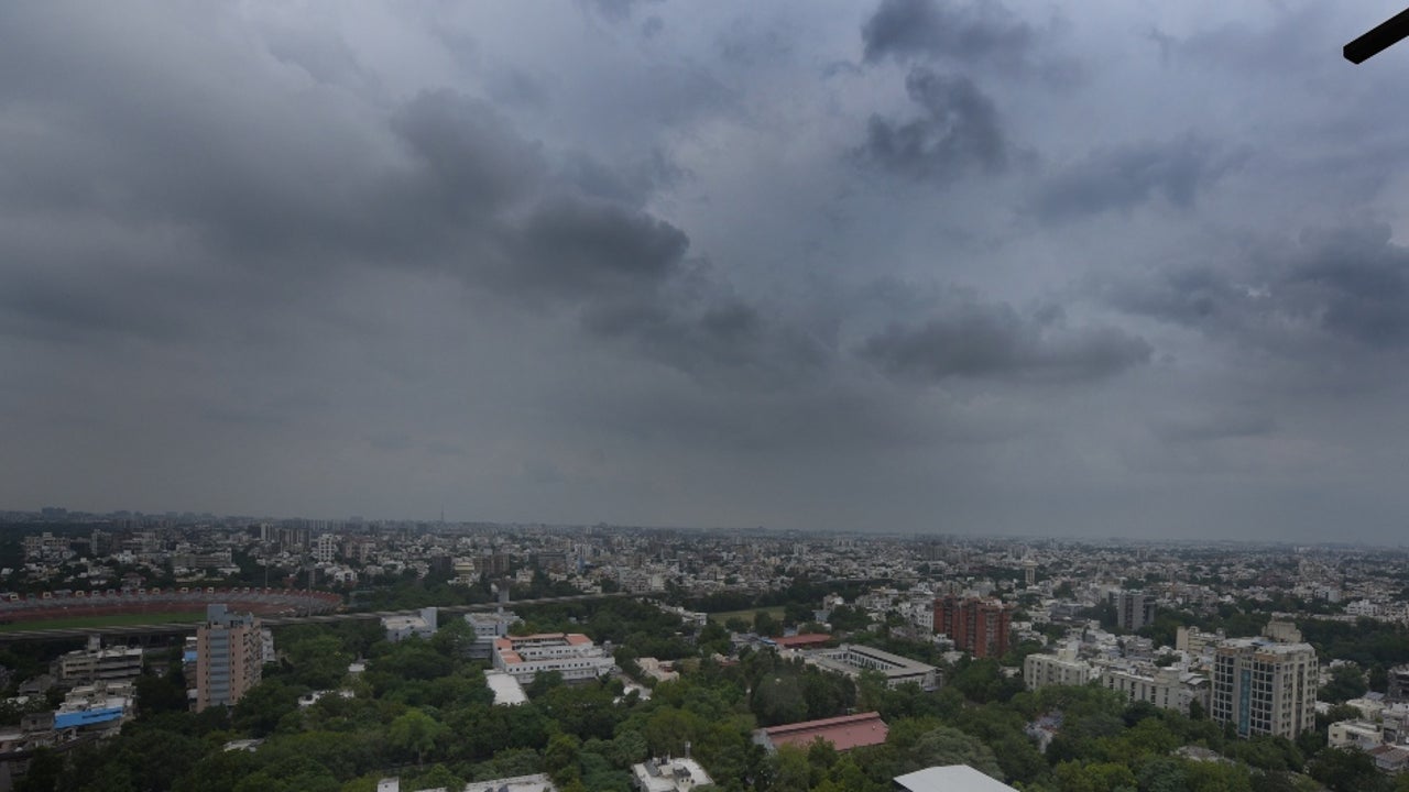 Orange Alert In Eleven Districts Across Gujarat As Cyclone Maha Approaches The Weather Channel