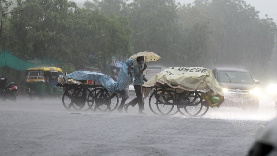 Southern Gujarat In for Heavy Rains from June 24-27; Amreli, Bhavnagar,  Dangs, Gir Somnath, Surat, Tapi, Valsad on Alert | Weather.com