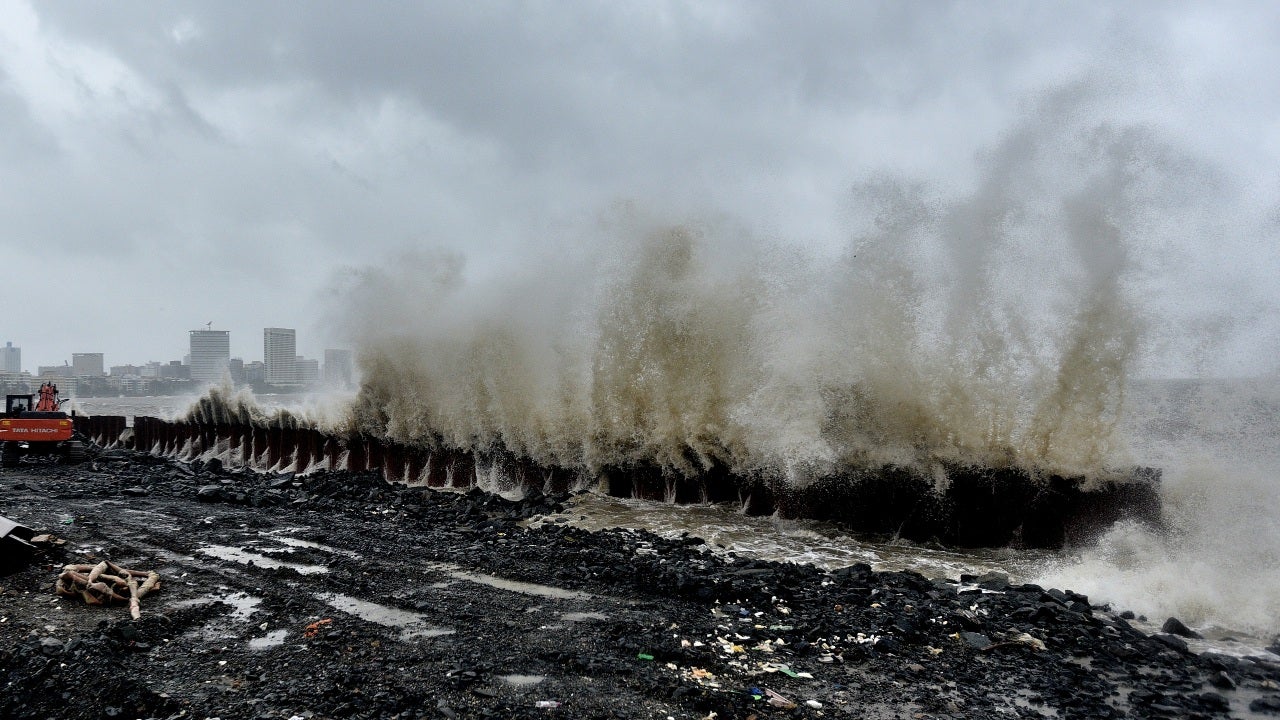 Tsunami Alert Issued For New Zealand Fiji Following Massive Undersea Quake The Weather Channel Articles From The Weather Channel Weather Com