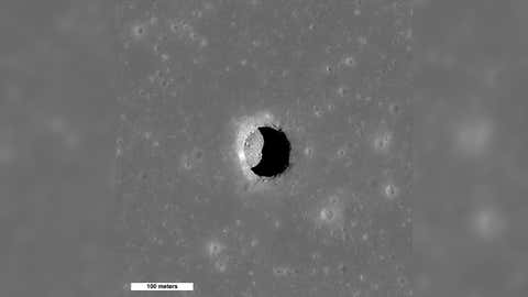 LRO NASA виявив місячні кратери з температурою, прийнятною для людини (NASA)