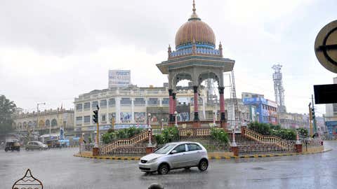 Heavy showers greeted Mysuru on Tuesday disrupting the Dasara related works even as it affected the tourists and commoners alike