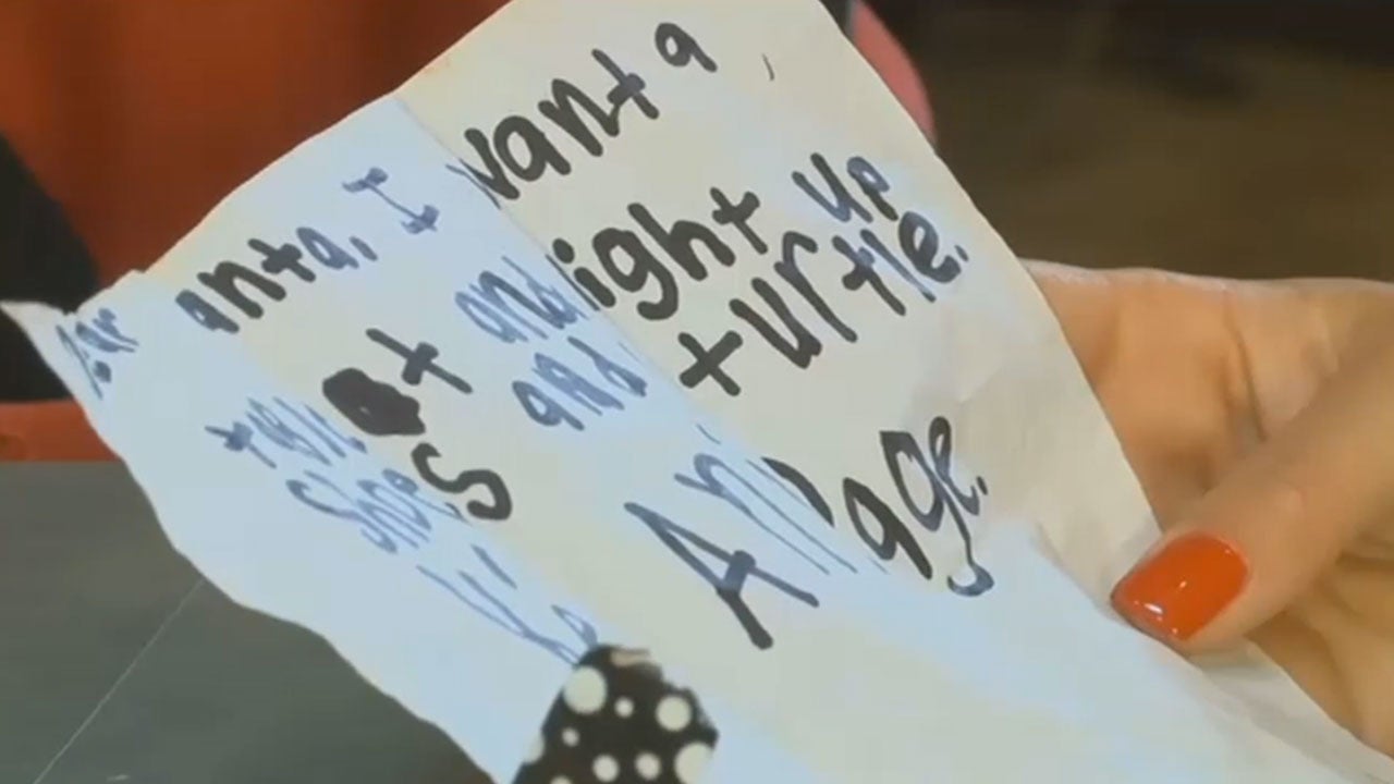 Louisiana Girl's Letter to Santa Flies 800 Miles by Balloon, Lands Near Santa Claus, Indiana