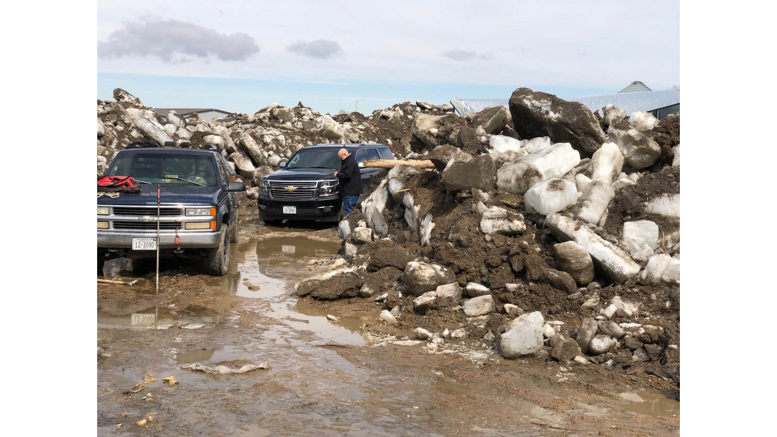 Giant Ice Slabs Along Nebraska’s Niobrara River Among Weirdest Things
